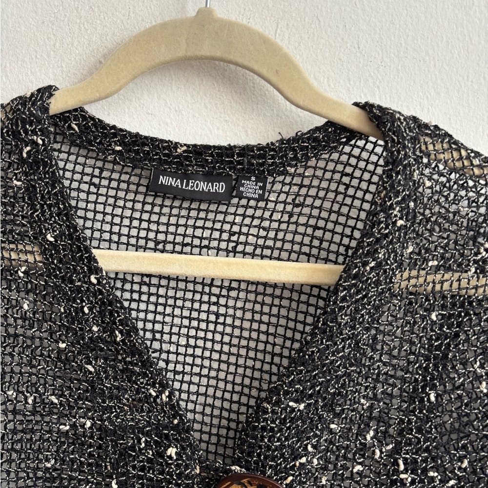 Nina Leonard crochet top. Size S. With wooden buttons. - Picture 3 of 5